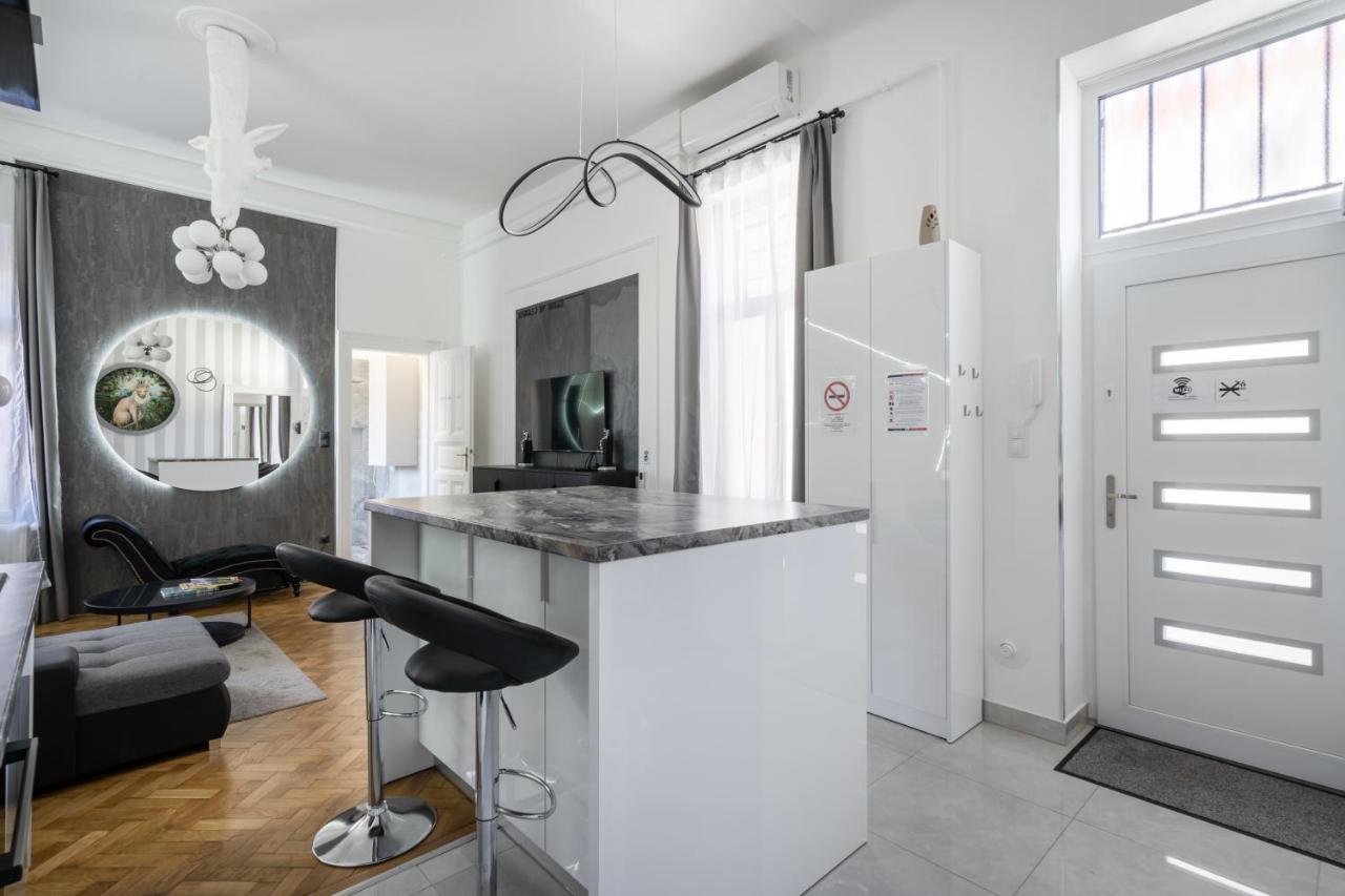 Galaxy Cube Apartment Budapest Kültér fotó